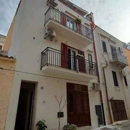 كاستيلاّماري ديل غو Casa Vacanze Gloria المظهر الخارجي الصورة