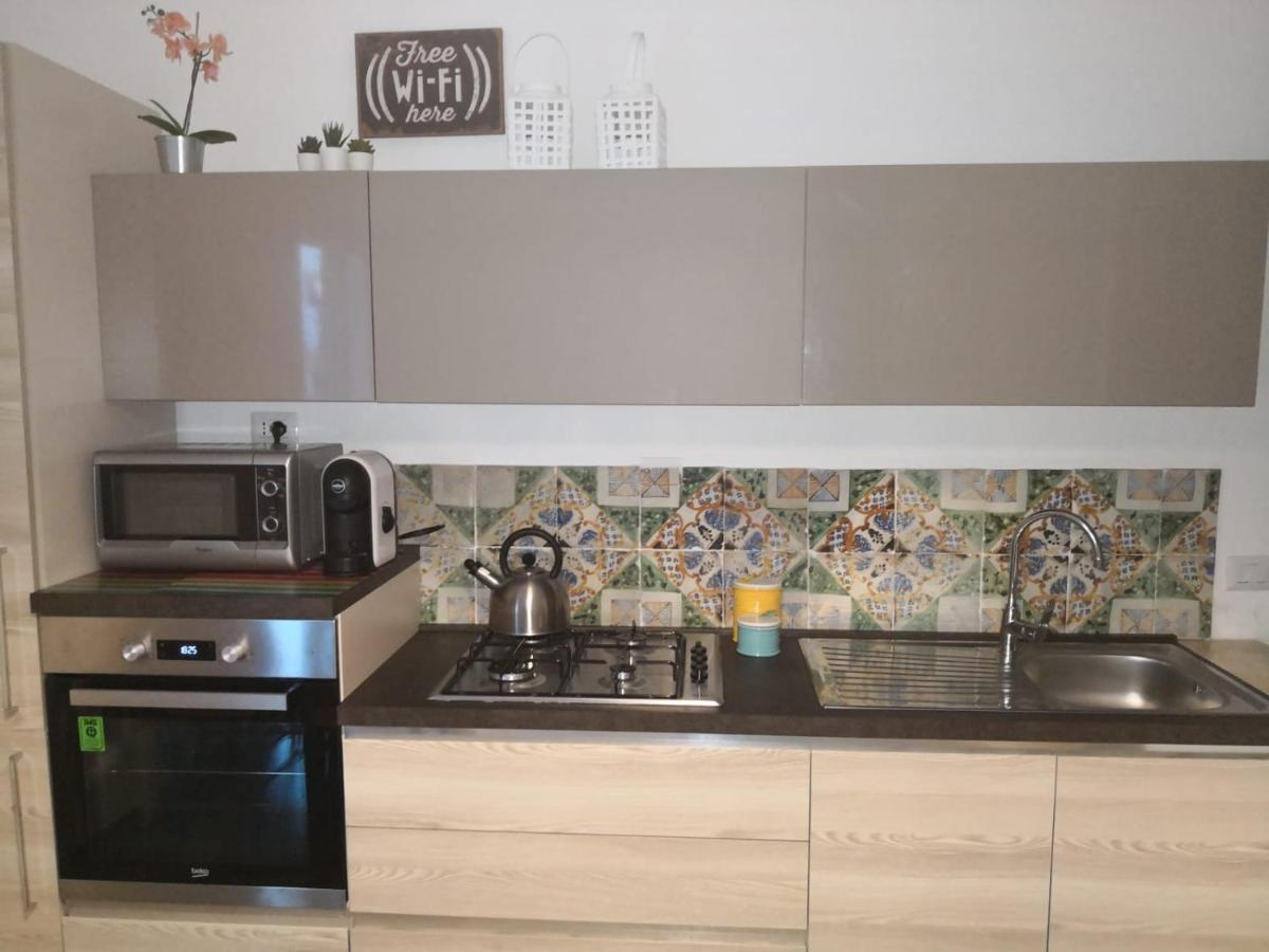كاستيلاّماري ديل غو Casa Vacanze Gloria المظهر الخارجي الصورة